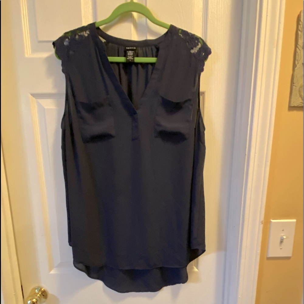 Torrid size 1 Sleeveless Blue Top With Lace